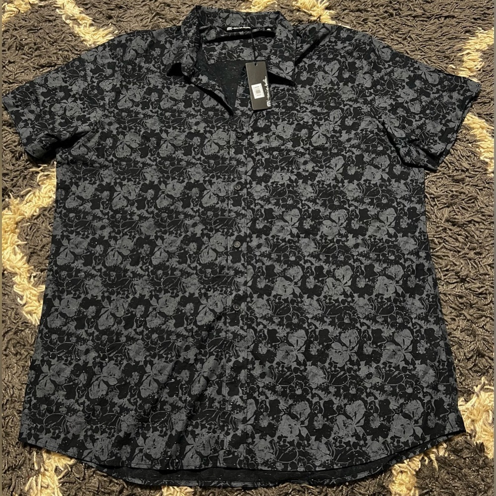 NWT Travis Matthew Misplaced Memory Short Sleeve … - image 4